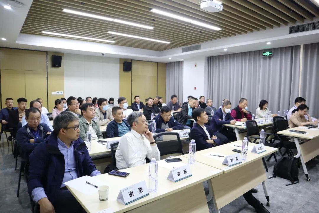 新华商学院